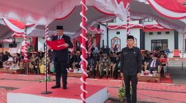 Doni Bacakan Teks UUD 1945