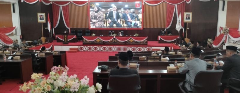 DPRD dan Pemkab Murung Raya Paripurna Mendengarkan Pidato Kenegaraan Presiden