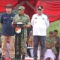 Apel Gelar Pasukan Karya Bakti diambil bersama oleh Danrem 052/Wijayakrama Brigjen TNI Faisal Rizal, S.I.P., Direktur Utama PT. Agrinas Pangan Nusantara Bapak Joawo Angelo De Saosa Mota, dan Wali Kota Tangerang Selatan Drs. H. Benyamin Davnie.