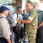 Menyambut datangnya Bulan Suci Ramadan 1447 Hijriah, Komandan Korem 052/Wijayakrama Brigjen TNI Faizal Rizal, S.I.P. memberikan pengarahan kepada seluruh prajurit dan Pegawai Negeri Sipil (PNS) dalam kegiatan Jam Komandan