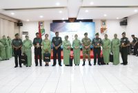 Komandan Kodim 0503/Jakarta Barat, Kolonel Kav Sigit Dharma Wiryawan, S.H., memimpin langsung Acara Korps Raport Prajurit Wisuda Purnawira dan Pindah Satuan
