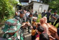 Pangdam Jaya Mayjen TNI Deddy Suryadi memimpin Groundbreaking Jembatan Garuda Dan Gentengisasi, Wujud Nyata Negara Hadir Untuk Rakyat