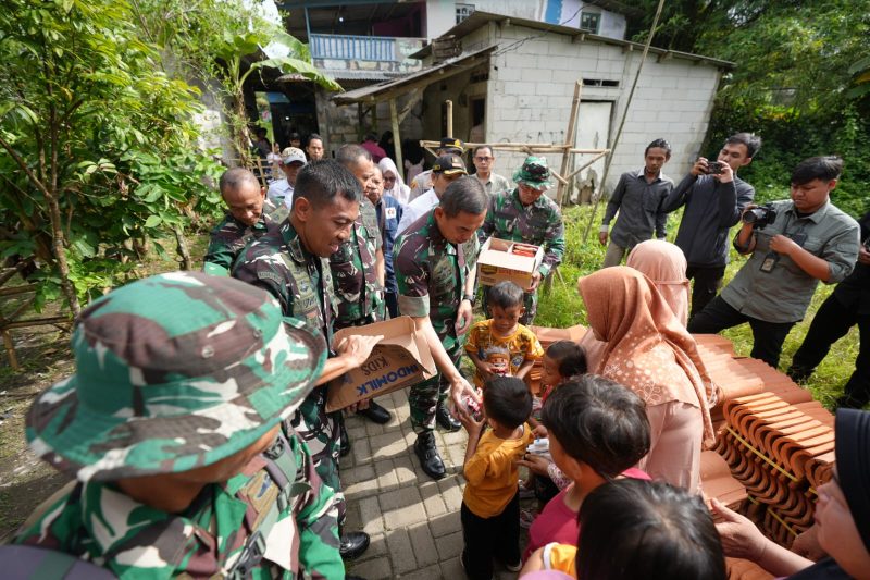 Pangdam Jaya Mayjen TNI Deddy Suryadi memimpin Groundbreaking Jembatan Garuda Dan Gentengisasi, Wujud Nyata Negara Hadir Untuk Rakyat