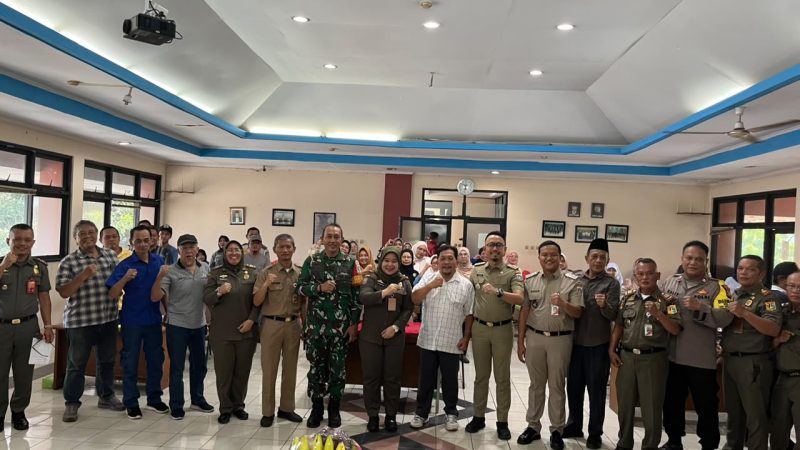 Sinergi Tiga Pilar, Babinsa Koramil 03/GP Pelda Kiki Andi Winata Hadiri Giat Participatory Urban Appraisal di Kelurahan Grogol