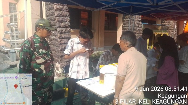 Babinsa Koramil 01/Taman Sari Monitoring 1.797 Warga Kelurahan Keagungan Terima Bantuan Pangan Nasional Bulog 2026
