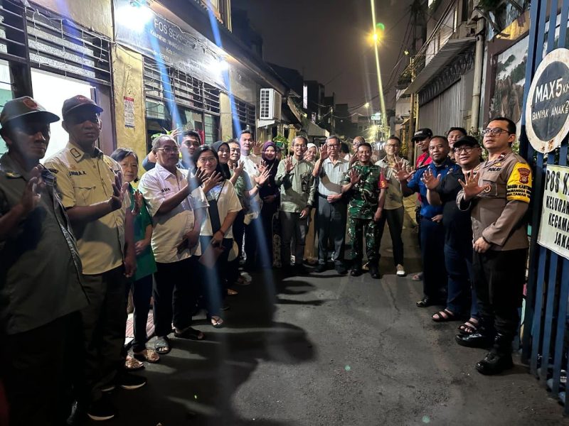 Perkuat Sinergitas, Babinsa Koramil 01/Taman Sari Dan Tiga Pilar Kelurahan Mangga Besar Gelar Safari Wilayah dan 