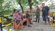 Perkuat Sinergi, Babinsa Koramil 01/TS Gelar Komsos Bersama Warga Mangga Besar