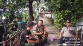 Perkuat Sinergitas, Babinsa Koramil 03/GP Jalin Komsos dengan Tokoh Masyarakat Grogol