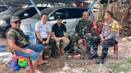 Pererat Silaturahmi dan Jaga Kondusifitas Wilayah, Babinsa Koramil 03/GP Sertu Hendro Gelar Komsos di Jelambar
