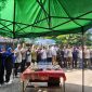 Peringati Hari Lingkungan Hidup Sedunia, Babinsa Koramil 03/GP Bersama Tiga Pilar Kolaborasi Dengan CSR Tanam Pohon di RPTRA Kota Bambu Selatan