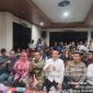 Dukung Program Danrem 052/Wkr, Danramil 01/Taman Sari Mayor Inf Manatap Rajagukguk Ajak Warga Pilah Sampah dan Jaga Keamanan