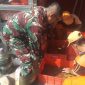 Ciptakan Lingkungan Yang Bersih, Babinsa Koramil 01/Taman Sari Gotong Royong Karya Bakti Bersama PPSU Kelurahan Keagungan
