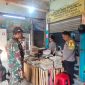 Jaga Stabilitas Pangan, Babinsa Koramil 03/GP Pantau Langsung Harga Sembako di Pasar
