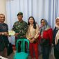 Ketua Persit KCK Ranting 4 Koramil 03/GP Ny. Tri Atmojo Dampingi Danramil 03/GP Jenguk Anggota yang Dirawat di RS