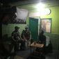 Perketat Keamanan Lingkungan, Babinsa Koramil 01/Taman Sari Gelar Siskamling Bersama Komponen Pendukung
