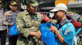 Sinergi Tiga Pilar Taman Sari, Danramil 01/TS Mayor Inf Manatap Rajagukguk Gelar ‘Jakarta Barat On The Spot’, Serap Aspirasi Warga dan Salurkan Sembako