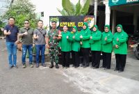 Wujud Kepedulian TNI Kepada Masyarakat, Koramil 03/GP Gelar Jumat Berkah Bagikan Ratusan Box Makanan Siap Saji