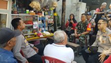 Perkuat Sinergitas, Danramil 03/GP Mayor Kav Tri Atmojo Dampingi Forkopimko Jakarta Barat Hadiri Giat 