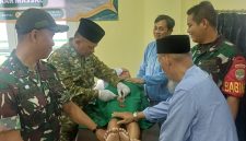 Semarakkan Milad Muhammadiyah ke-114, Danramil 03/GP Mayor Kav Tri Atmojo Hadiri Aksi Sosial 114 Peserta Khitanan Massal, Panen Subuh .Warga, dan Donor Darah di Masjid Nurul Hikmah Tanjung Duren Selatan