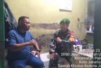Ciptakan Keamanan Lingkungan, Babinsa Koramil 03/GP Imbau Petugas Siskamling