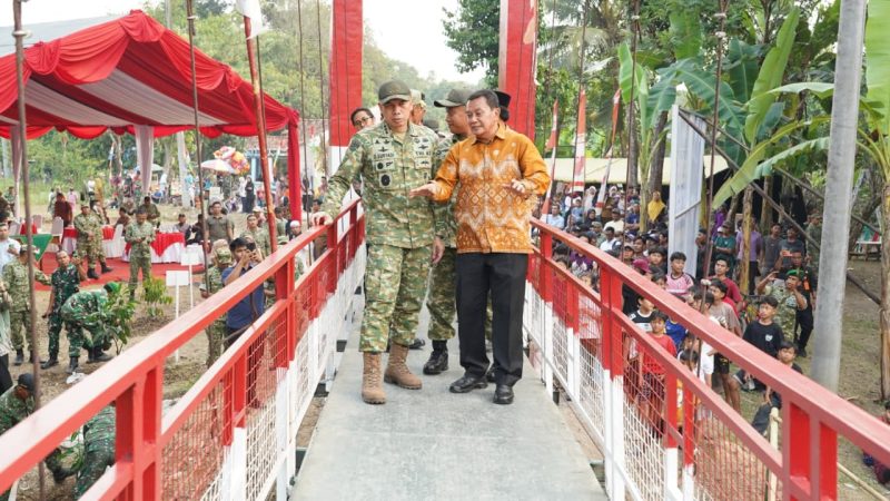 Pangdam Jaya Resmikan Jembatan Gantung Garuda dan Program RTLH di Kabupaten Tangerang, Wujud Kepedulian TNI untuk Masyarakat