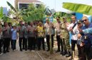 Atasi Masalah Sampah, Danramil 01/Taman Sari Sosialisasikan Penggunaan Insinerator Program Unggulan Danrem 052/Wkr Bersama Polsek dan Tiga Pilar