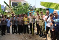 Atasi Masalah Sampah, Danramil 01/Taman Sari Sosialisasikan Penggunaan Insinerator Program Unggulan Danrem 052/Wkr Bersama Polsek dan Tiga Pilar