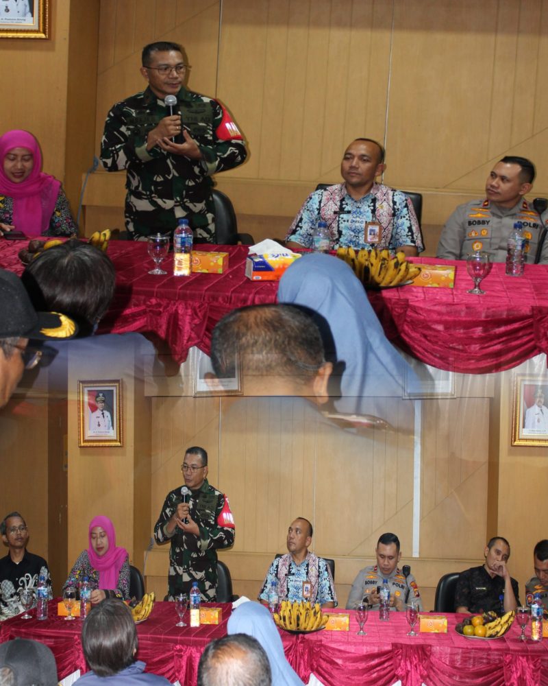 Wujud Negara Hadir: Danramil 01/TS Mayor Inf Manatap Rajagukguk dan Tiga Pilar Kecamatan Taman Sari Gelar Roadshow dan Diskusi Problem Solving Bersama Warga Kelurahan Mangga Besar