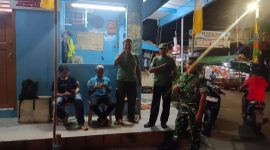 Perkuat Keamanan Rakyat, Babinsa Koramil 01/Taman Sari Gelar Siskamling Bersama Komponen Pendukung