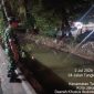 Antisipasi Genangan, Babinsa Koramil 01/Taman Sari Pantau Ketat Kondisi Terkini Tinggi Air Sungai