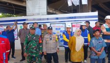 Pastikan Aman dan Kondusif, Babinsa Koramil 03/GP Sertu Hendro dan Tiga Pilar Kawal Agenda Kunjungan Gubernur DKI Jakarta dalam Monitoring Pembangunan Flyover Latumenten