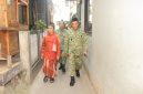 Danrem 052/Wijayakrama Brigjen TNI Faizal Rizal, S.I.P., M.I.P. : “Kekuatan TNI terletak pada kemanunggalannya dengan Rakyat. Oleh karenanya bantu, lindungi dan belalah Rakyat”.