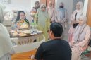 Wujud Kepedulian, Ketua Persit KCK Ranting 2 Dampingi Wakil Ketua Cabang XVII Kodim 0503/JB Jenguk Anggota Koramil 01/Taman Sari di RSPAD Gatot Soebroto