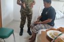 Berikan Dukungan Moral, Danramil 01/Taman Sari Mayor Inf Manatap Rajagukguk Jenguk Anggota yang Dirawat di RSPAD Gatot Soebroto