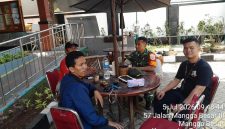 Atasi Darurat Sampah, Babinsa Koramil 01/Taman Sari Serka Suharno Edukasi Warga Manfaatkan Inovasi Incinerator