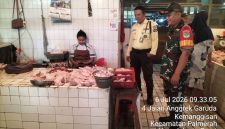 Pantau Harga Sembako di Pasar Slipi Jakarta Barat, Babinsa Koramil 03/GP Pastikan Pasokan Aman dan Harga Stabil