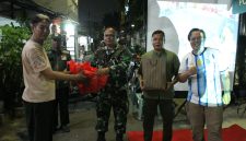 Argentina Menang Warga Pun Senang, Babinsa Koramil 03/GP Sertu Andri Nobar Bola Gembira Full Time Bersama Elemen Masyarakat Kota Bambu Utara