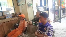 Jalin Kebersamaan, Koramil 03/Grogol Petamburan Gelar Nobar Kebangsaan Piala Dunia 2026 Antara Argentina vs Swiss Bersama Warga