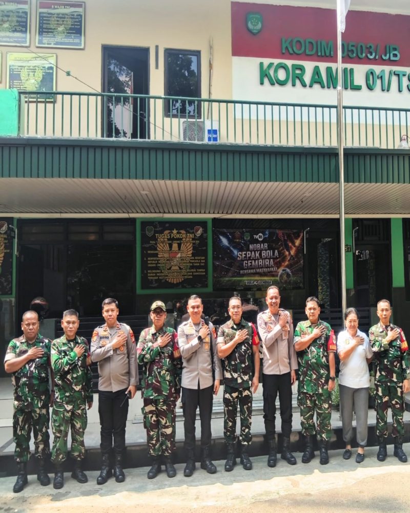 Perkokoh Sinergitas TNI-Polri Menuju Indonesia Emas 2045, Danramil 01/Taman Sari Mayor Inf Manatap Rajagukguk Sambut Silaturahmi Kapolsek Metro Taman Sari
