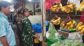 Pantau Stabilitas Harga Pangan, Koramil 03/Grogol Petamburan Pastikan Ketersediaan Sembako di Jakarta Barat Tetap Aman