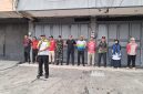Bersatu Bersihkan Lingkungan Demi Cegah Banjir, Danramil 01/Taman Sari Mayor Inf Manatap Rajagukguk Sinergi Bersama Tiga Pilar Gotong Royong Grebek Lumpur Massal