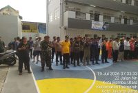 Bersih Saluran, Perkuat Kebersamaan: Koramil 03/GP Bersama Tiga Pilar dan Warga Bergerak Serentak Cegah Banjir di Wilayah Kecamatan Palmerah
