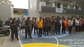 Bersih Saluran, Perkuat Kebersamaan: Koramil 03/GP Bersama Tiga Pilar dan Warga Bergerak Serentak Cegah Banjir di Wilayah Kecamatan Palmerah