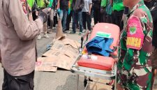 Menyalip dari Sisi Kiri Berujung Maut, Sinergi Babinsa Koramil 03/GP Serka Awaludin dan Aparat Tiga Pilar Bergerak Cepat Tangani Kecelakaan Lalu Lintas di Kemanggisan