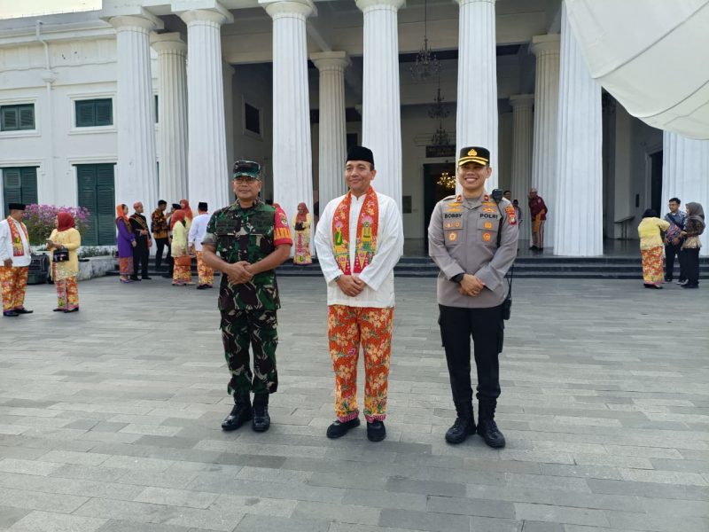 Perkuat Kolaborasi Membangun Kota, Danramil 01/TS Mayor Inf Manatap Rajagukguk Dampingi Dandim 0503/JB Letkol Inf Saputra Hakki dan Forkopimko Jakarta Barat di Kota Tua