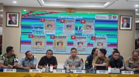 TNI–POLRI BERHASIL UNGKAP KASUS PEMBUNUHAN PRAJURIT TNI AD, TUJUH TERSANGKA DIAMANKAN