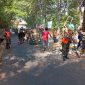 Gerak Cepat Satgas Sampah Koramil 03/GP, Bersihkan Jalur Inspeksi Slipi Demi Wujudkan Jakarta Barat yang Bersih dan Sehat