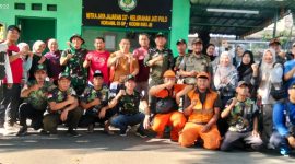 Grebek Lumpur Palmerah, Koramil 03/GP Bersama Tiga Pilar Bersihkan Saluran Air Demi Cegah Banjir dan Wujudkan Lingkungan Sehat