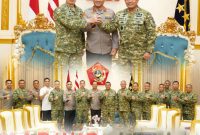 PERKUAT SINERGI TNI-POLRI, KAPOLDA METRO JAYA DAN PANGDAM JAYA KUNJUNGI PANGKORMAR