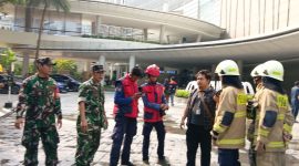 Respon Cepat Kebakaran Area Parkir Hotel Pullman, Koramil 03/GP Kerahkan Personil dan 2 Unit Water Tank TNI AD Bantu Jinakkan Si Jago Merah Dalam 30 Menit